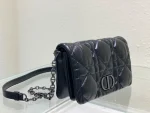 Caro Collection Chain handbag - Image 9