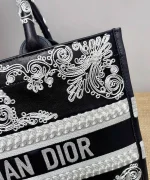 Book Tote Series Size: 41.5cm 36cm 22cm - Image 9