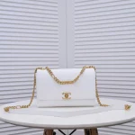 Chane Model: AS2764 Model: 9063 Size: 24 *14 *6cm