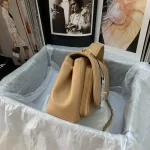 Chane Model: AS93608 Retro Bead Ball Pattern Versatile Size: 23x8x16cm - Image 9